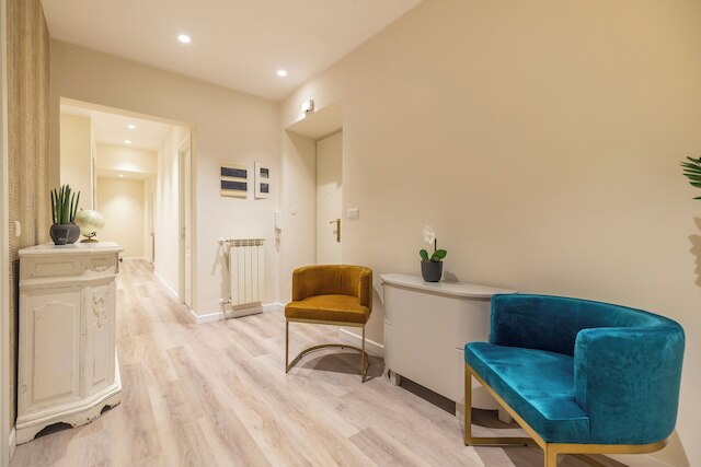 デザイン 18 チャーミング ルームズ