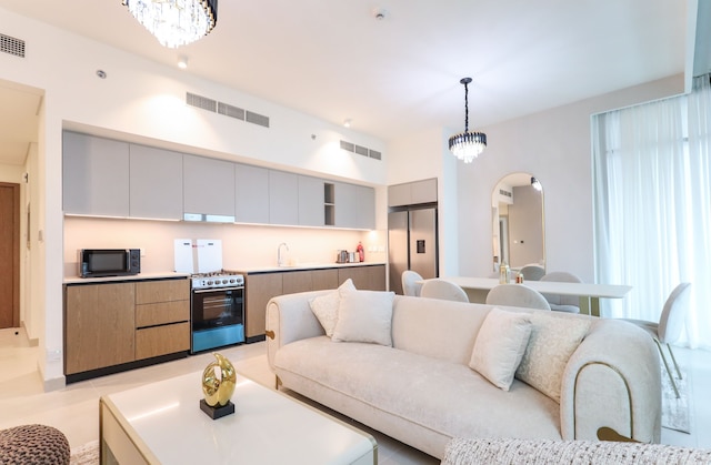 エリート LUX ホリデーホームズ - ドバイ クリーク オアシス 2ベッドルーム ラグジュアリー ウィズ ブルジュビュー