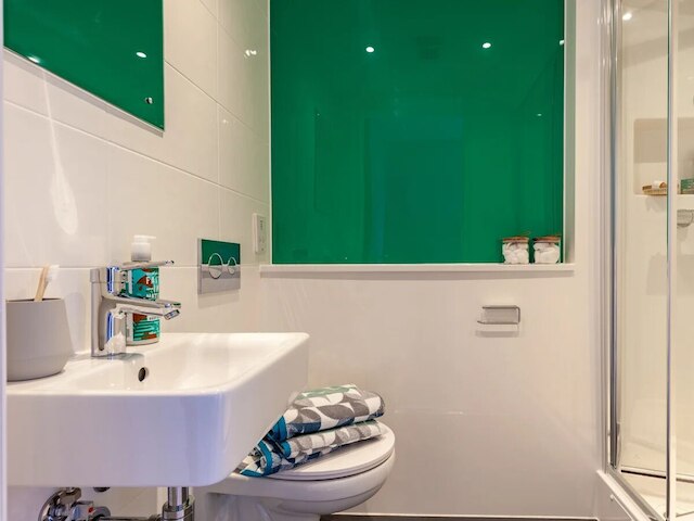 スチューデント オンリー ベンソン ヤード