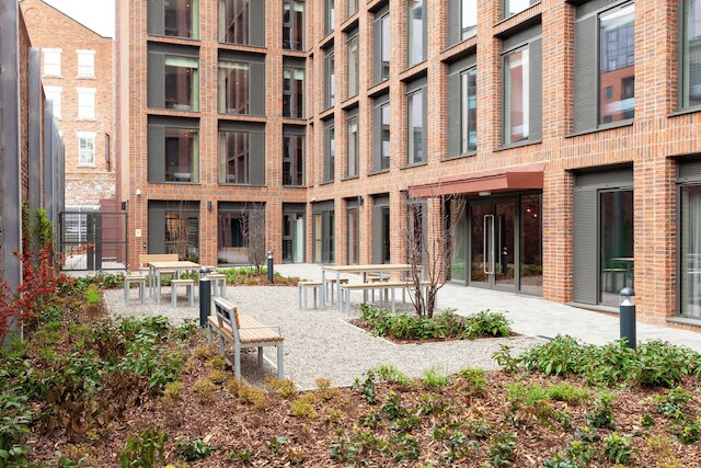 スチューデント オンリー ベンソン ヤード