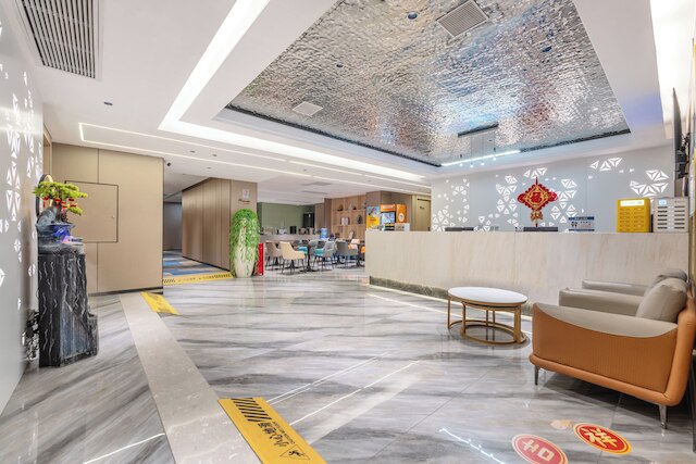 Norman Hotel - Free shuttle service during the Canton Fair in October and November