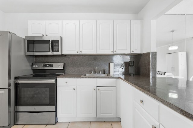 ベイ ハーバー サンセット アパート 2C