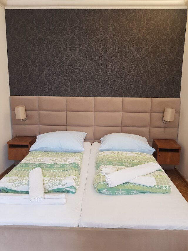 ホステル フミエルナ 5 ルームズ & アパートメンツ