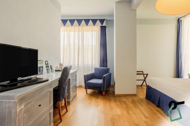 ホティデイ ルーム コレクション - カラムブローネ