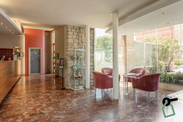 ホティデイ ルーム コレクション - カラムブローネ