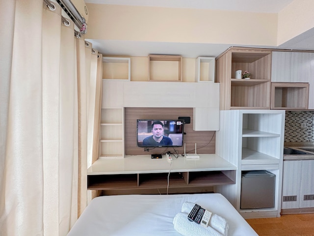 レストフル アンド グッド チョイス スタジオ アット タマンサリ パピリオ アパートメント