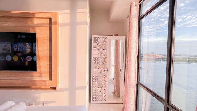 ザ シンプリー ルック 1BR アパートメント アット デルフト チプトラ マカッサル