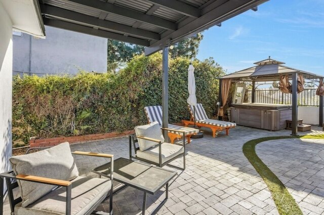 シン シティ ベスト ホーム by STRIP