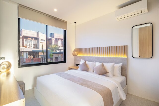 プライベート ヴィラ アイラ 8D 10ミン メラスティビーチ