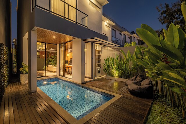 プライベート ヴィラ アイラ 8E 10ミン メラスティ ビーチ