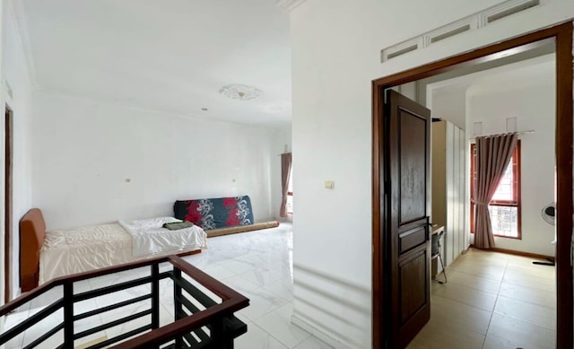 M&S ステイ シャリア