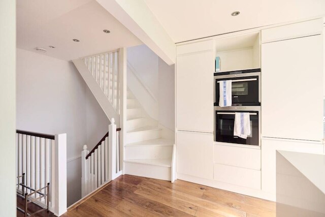 ザ ノッティングヒル ハイドアウト - 2ベッドルーム アパートメント