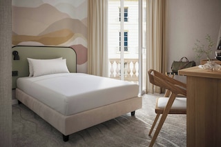 イエロ マレンゴ ホテル セントル ヴィル、ソンダー by マリオット ボンヴォイ