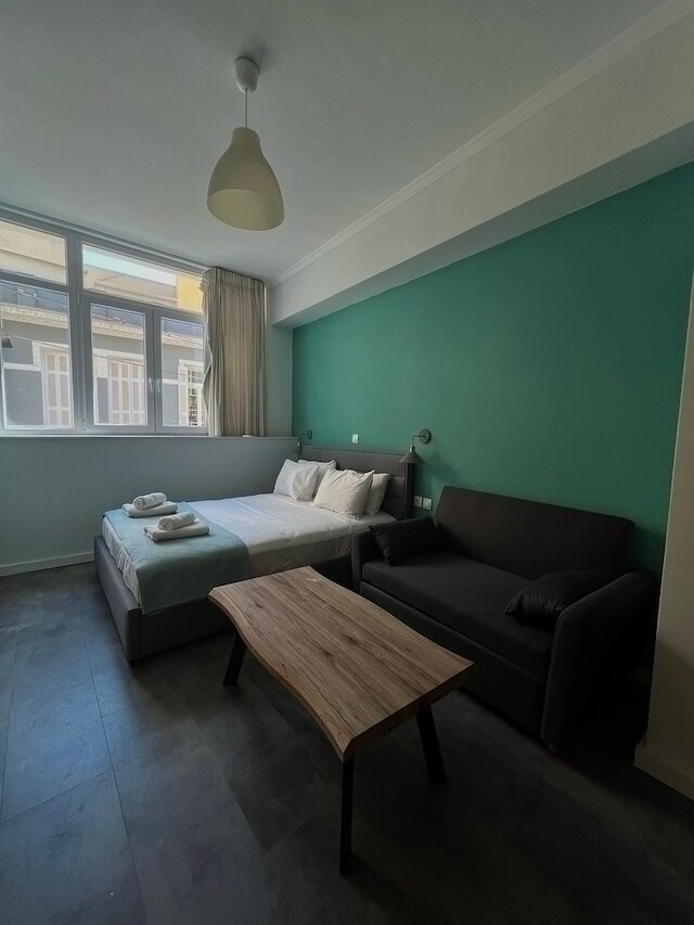 モナスティラキ 101 スーパー ホスト ハブ