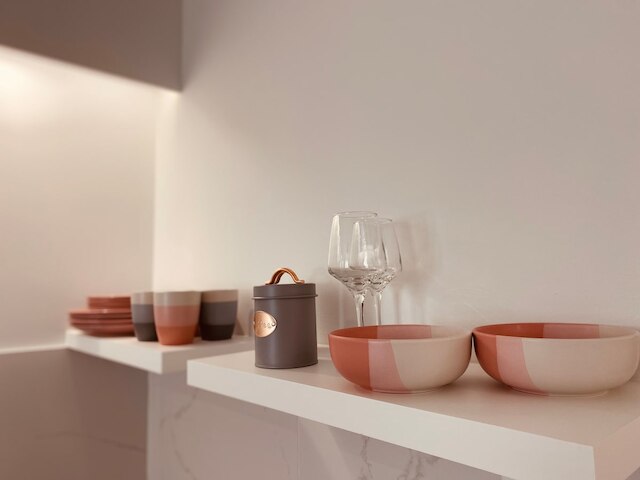 305 モナスティラキ 305 スーパー ホスト ハブ