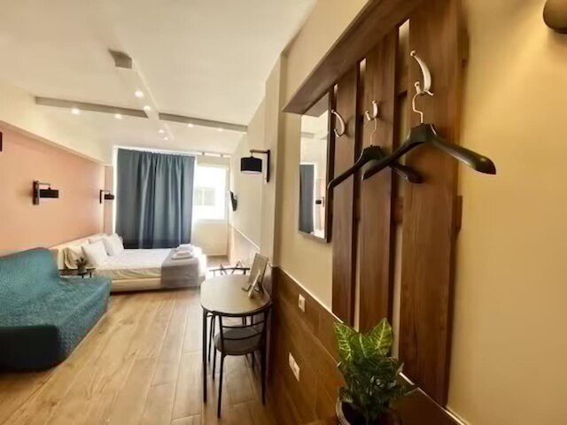 モナスティラキ 306 スーパー ホスト ハブ