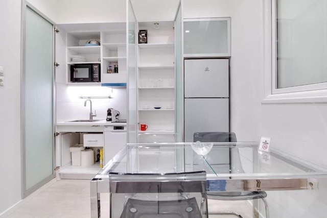 モナスティラキ 107 スーパー ホスト ハブ