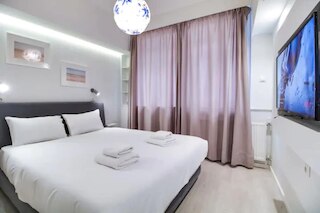 モナスティラキ 107 スーパー ホスト ハブ