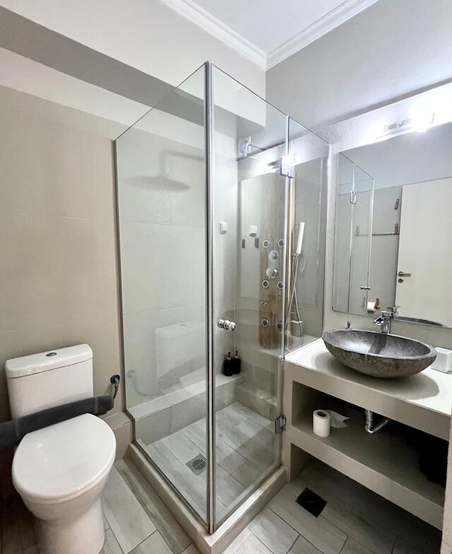 モナスティラキ 312 スーパー ホスト ハブ