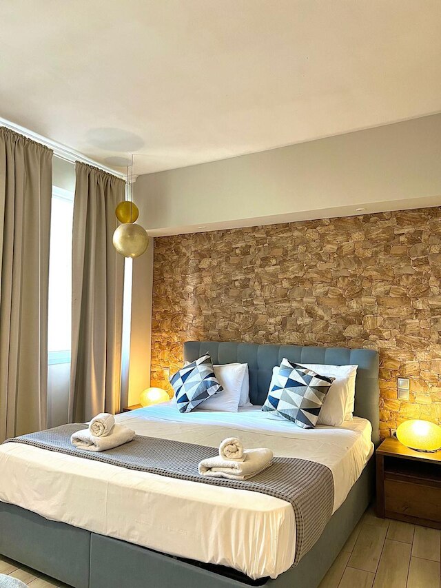 モナスティラキ 312 スーパー ホスト ハブ