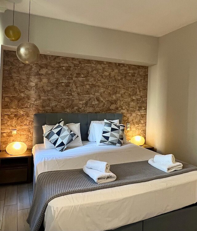 モナスティラキ 312 スーパー ホスト ハブ