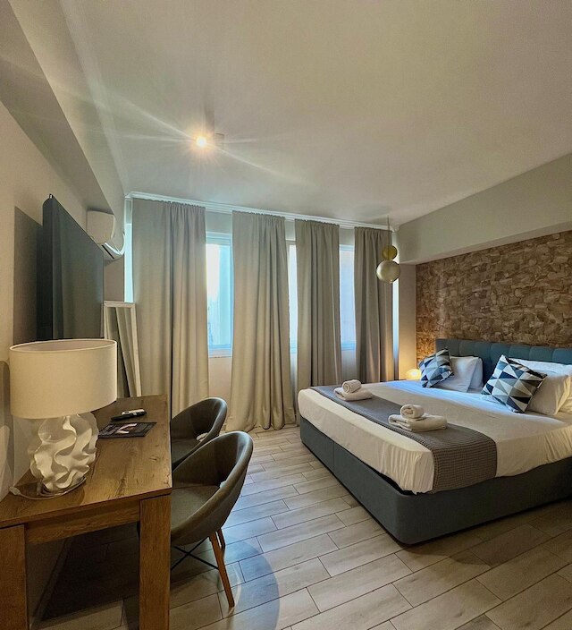 モナスティラキ 312 スーパー ホスト ハブ