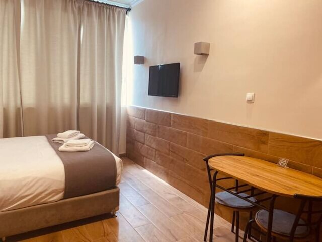 モナスティラキ 506 スーパー ホスト ハブ