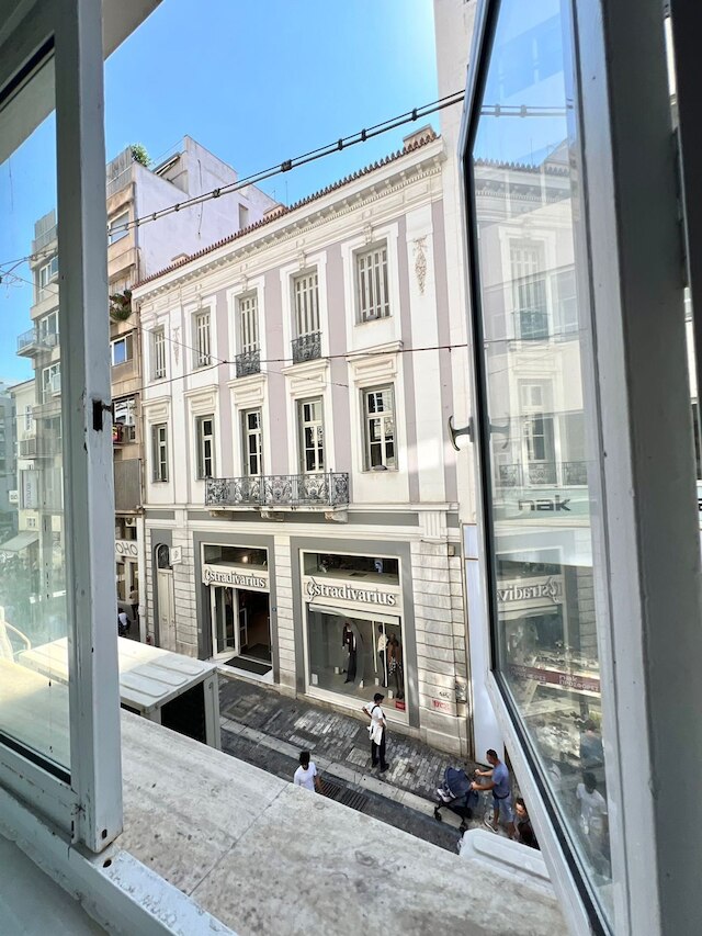 モナスティラキ 106 スーパーホスト ハブ