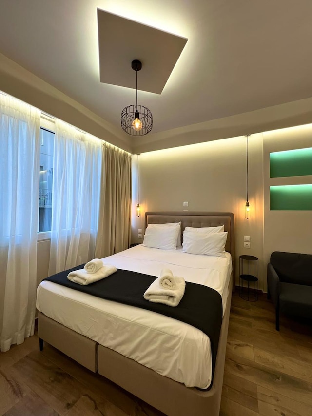 モナスティラキ 308 スーパーホスト ハブ