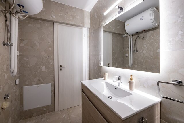 クワイエット アパートメント ウィズ ア ガーデン アット エクサルヒア