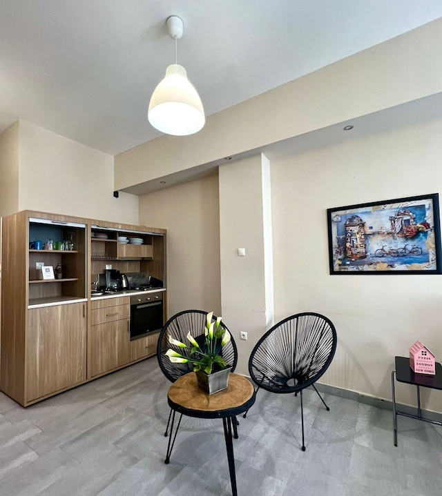 モナスティラキ 103 スーパーホスト ハブ