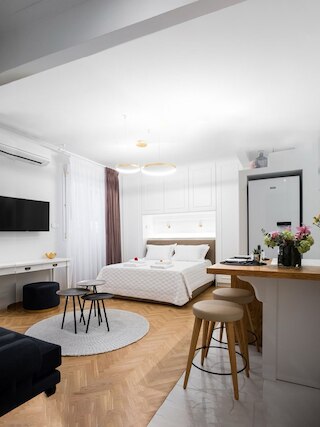 カプラノン レジデンス コロナキ