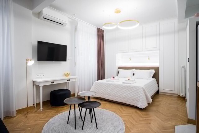 カプラノン レジデンス コロナキ