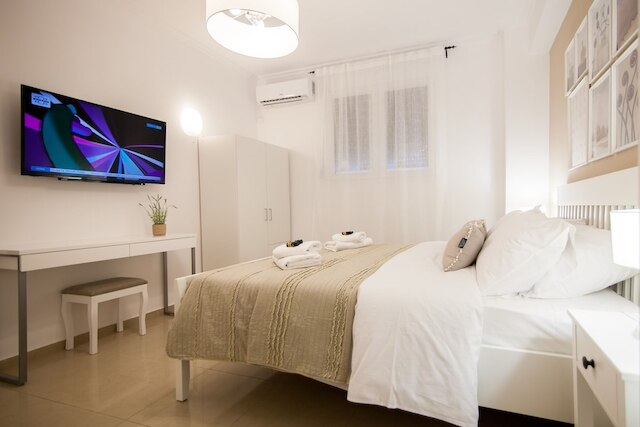 ザ アクロポリス エレネスト