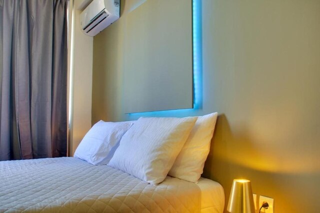 モナスティラキ 309 スーパーホスト ハブ