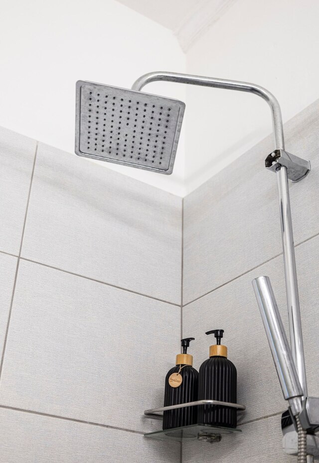 モナスティラキ 309 スーパーホスト ハブ