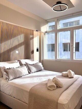 モナスティラキ 304 スーパーホスト ハブ