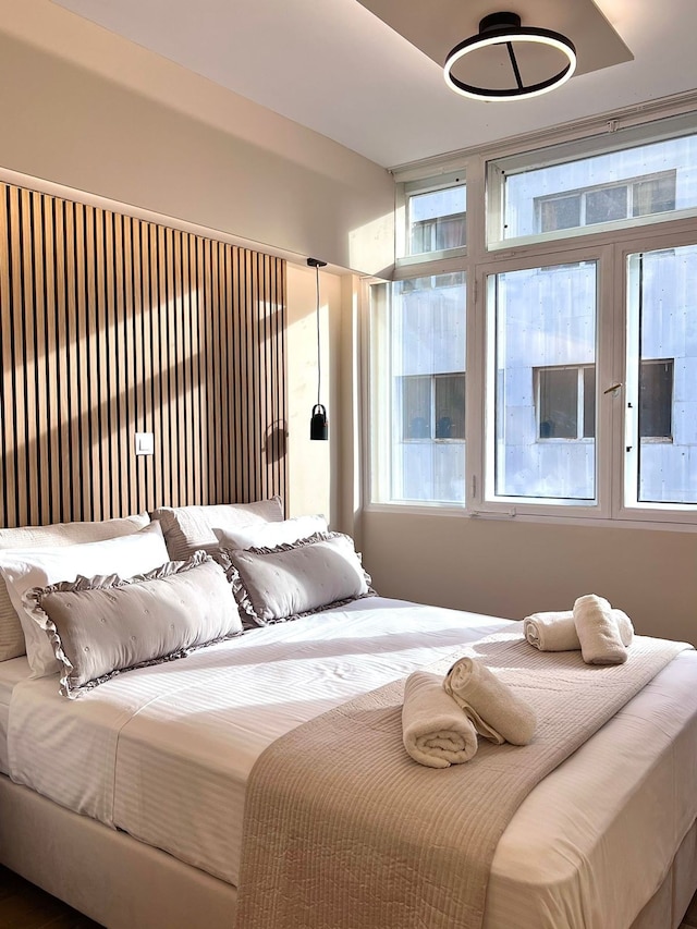 モナスティラキ 304 スーパーホスト ハブ