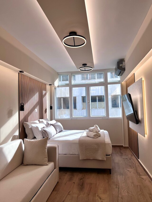 モナスティラキ 304 スーパーホスト ハブ