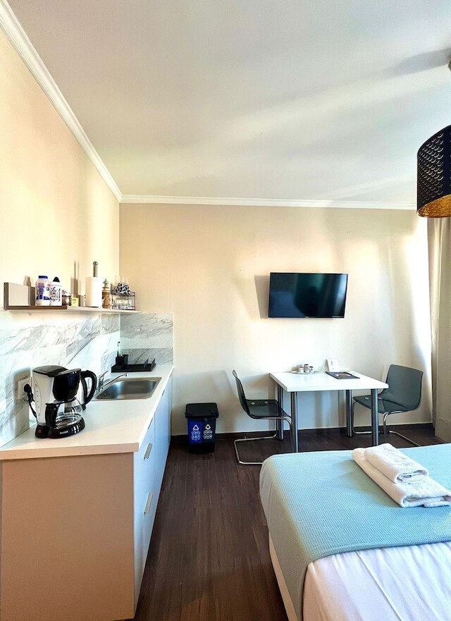 モナスティラキ 508 セントラル スイート