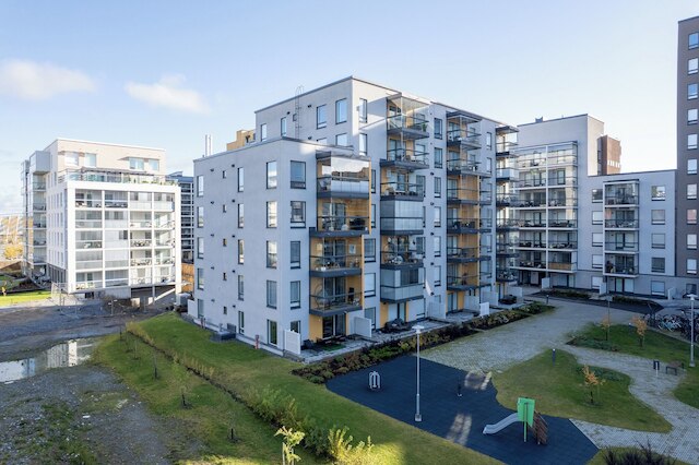 モダン 1ベッドルーム アパートメント イン カレヴァ