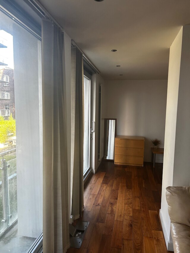 サルフォード ラックス アパートメント