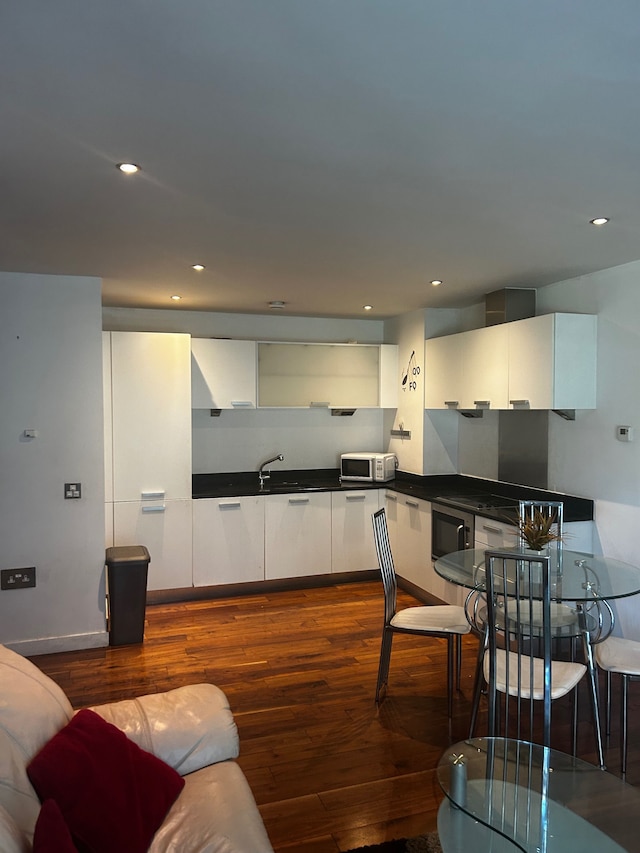 サルフォード ラックス アパートメント