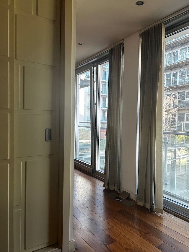 サルフォード ラックス アパートメント