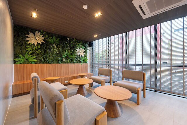 ココテル セブ アディラ