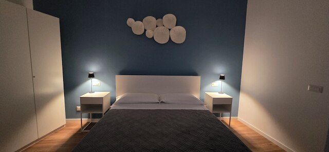 ルームズ アンド コンフォート アパートメント