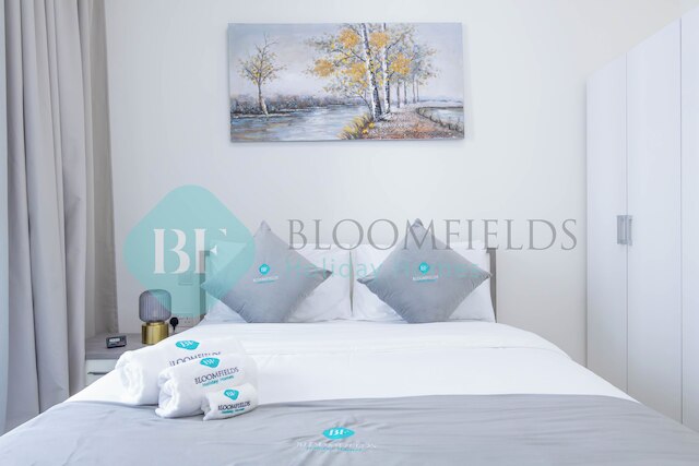 ブルームフィールド メトロポリタン 3ベッドルーム イン ブリッジズ