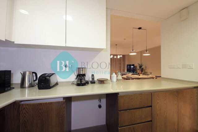 ブルームフィールド ラグジュアリー 2ベッドルーム ウェーブ タワー A