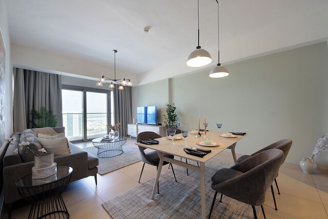 ブルームフィールド ラグジュアリー 2ベッドルーム ウェーブ タワー A