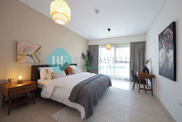 ブルームフィールド ラグジュアリー 2ベッドルーム ウェーブ タワー A